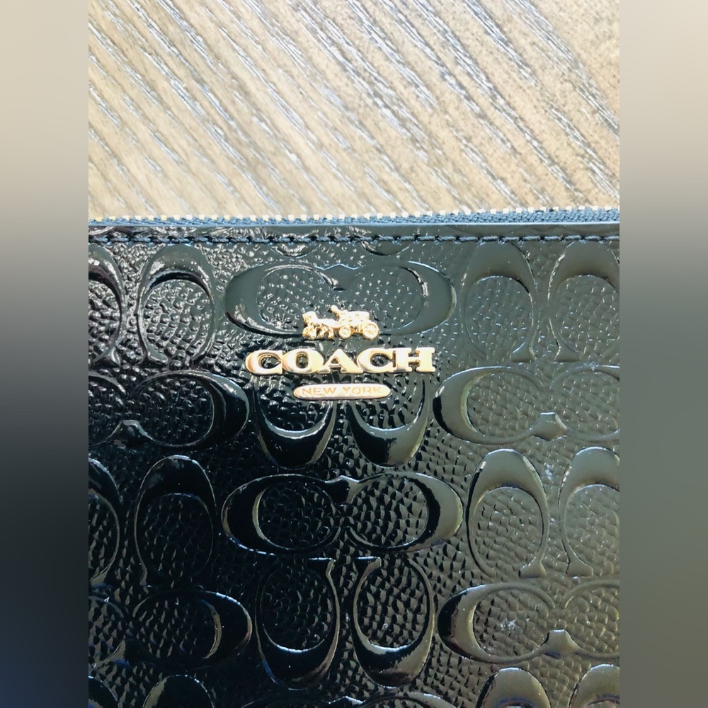Coach  Embossed Patent Leather Black Wristlet - Picture 4 of 7